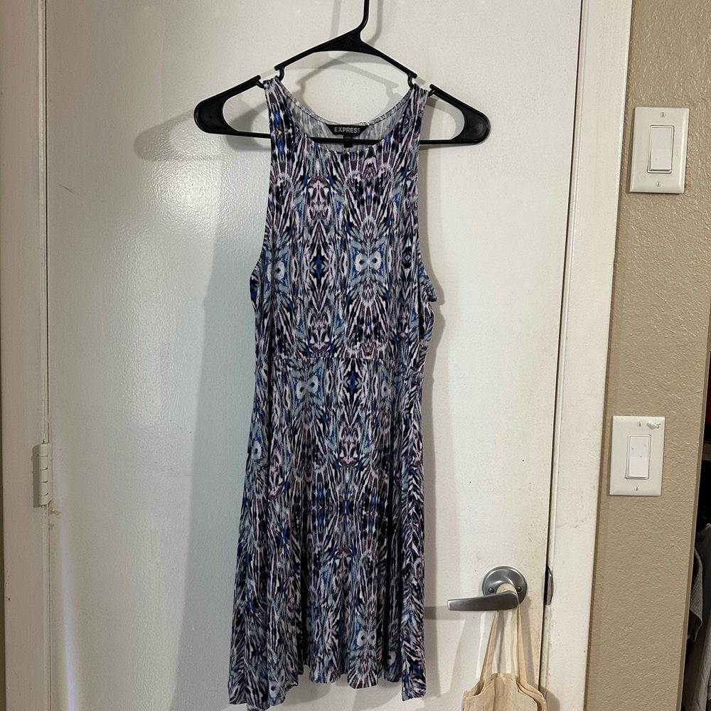 Express lightweight dress